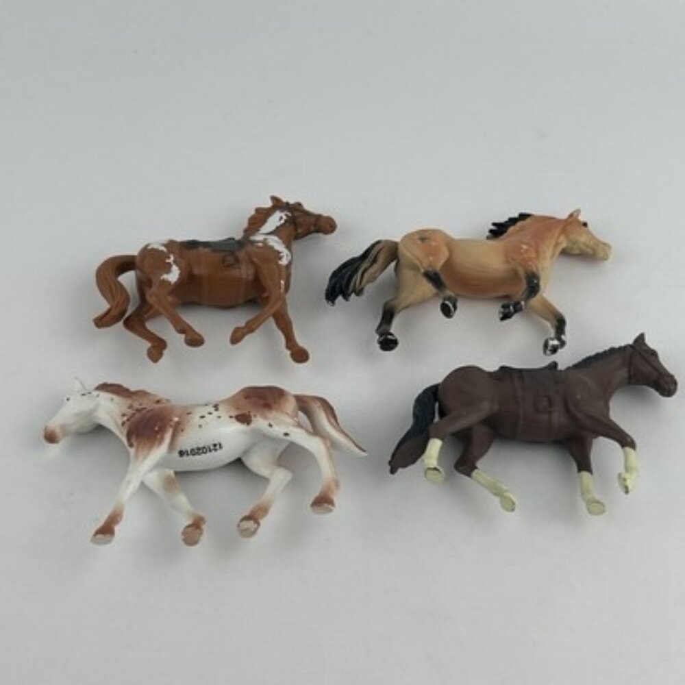 Popak New Ray Plastic Toy Horse Figures Set of 4 PVC - Picture 14 of 16